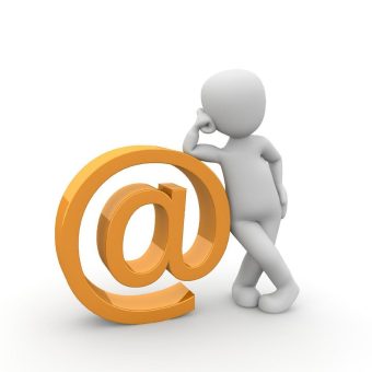 Eine Domain für die Webseite – eine Domain für E-Mail