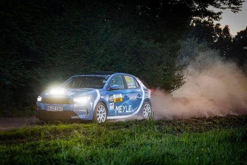 ADAC Rallye Stemweder Berg: Tabellenführer Luca Pröglhöf setzt sich nach hartem Kampf durch