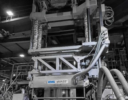 Eine schwergewichtige Lösung: EMG eMASS® Installation an der Feuerbeschichtungsanlage (FBA) 5 von thyssenkrupp Steel