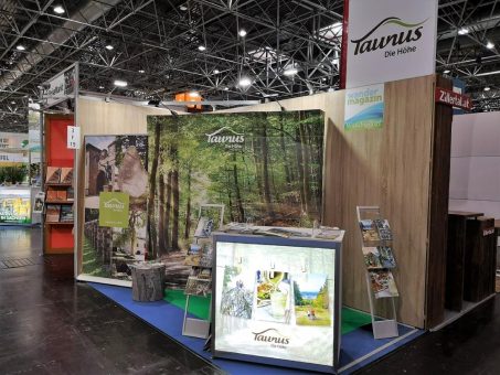 Erster Auftritt des Taunus Touristik Service auf der Messe Caravan Salon in Düsseldorf