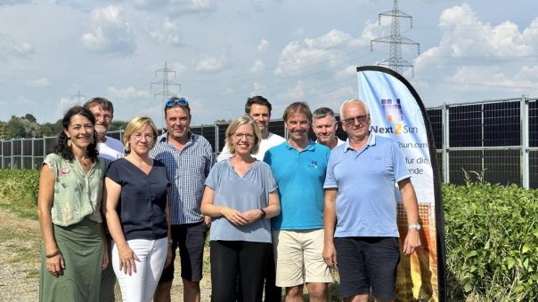 Österreichs Bundesministerin für Klimaschutz Leonore Gewessler besucht Next2Sun Agri-Solarpark Neudorf an der Mur