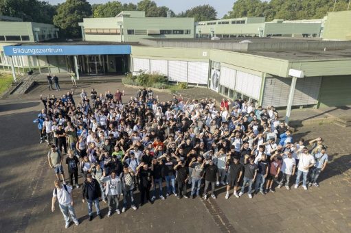 Jetzt geht‘s los: Knapp 350 Jugendliche starten bei thyssenkrupp Steel ihre Ausbildung in Duisburg, Bochum, Dortmund, Finnentrop und im Siegerland