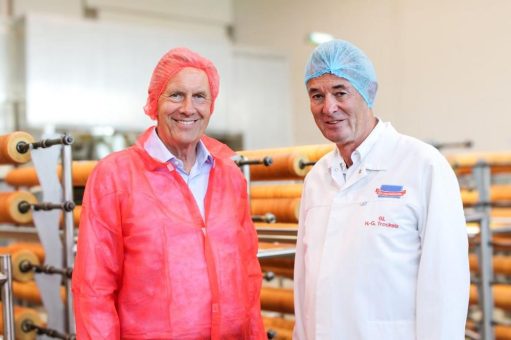 Ehemaliger Bundespräsident Christian Wulff zu Besuch bei KuchenMeister