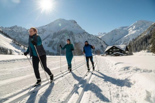 Eisgekühltes Winterglück: Schneeschuhtouren, Langlauf, Wanderungen