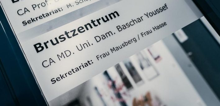 Städtische Kliniken Mönchengladbach und Selbsthilfegruppe „Elis Lichtblick“ bieten Seminar für Brustkrebs-Patientinnen an