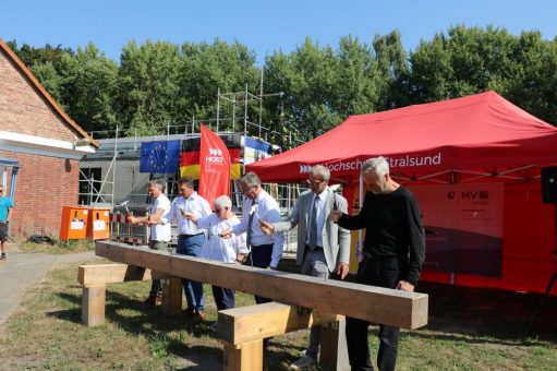 Hochschule Stralsund feiert Richtfest für den Erweiterungsneubau der Bibliothek