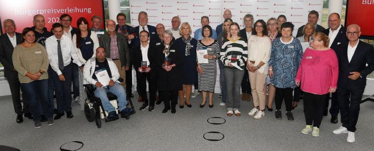 Taunus Sparkasse würdigt zum 19. Mal engagierte Menschen und Vereine mit dem Bürgerpreis