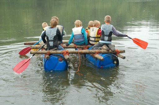 Kinder- und Jugendreisen: Ein Beitrag zur Bildung und Persönlichkeitsentwicklung