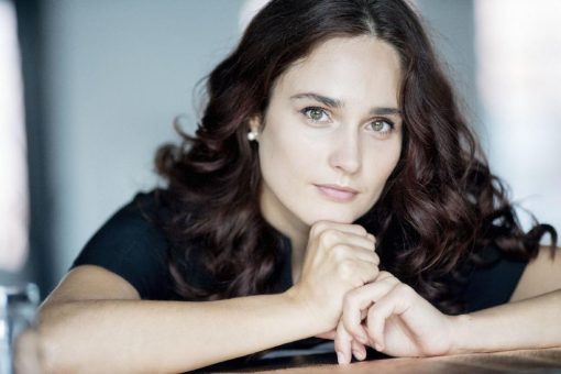 Philharmonie Essen stellt Anna Vinnitskaya als Solo-Pianistin, Kammermusikerin und Pianistin mit Orchester vor