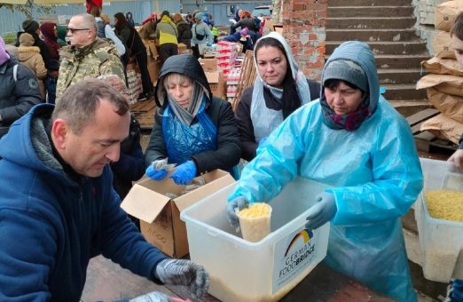 Lebensmittel für die Ukraine: SPRK.global verteilt Ware über die German Food Bridge um