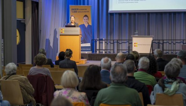 Selbsthilfegruppen und Fördervereine tauschen sich im Klinikum Karlsruhe aus