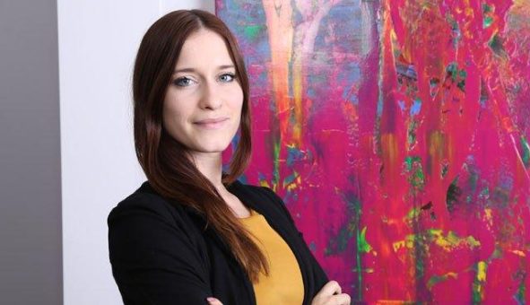 Jana Eschweiler steigt zum Director Marketing & Sales Communication auf