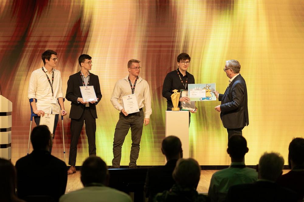 G DATA Study2Protect Award: Tristan Hornetz receives the award for the best thesis on cybersecurity in Germany