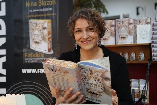 11. Poetik-Dozentur „kinderleicht & lesejung“: Nina Blazon spricht über „Psychologische Leseführung im Kinderbuch“