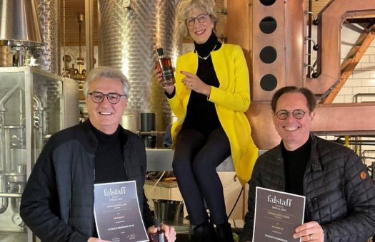 Weinbrand International Platz 1: Strauch Destillerie Barrignac 10 Jahre siegt beim falstaff Spirits Special 2024