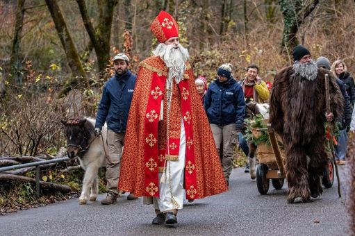 Nikolaus und Krampus kommen in den Tierpark Hellabrunn