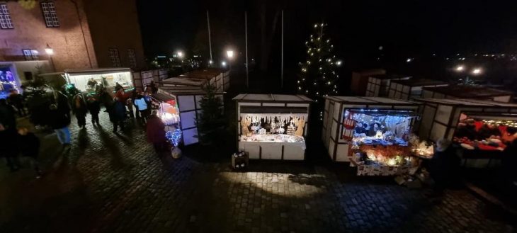 Weihnachtsmarkt an der Burg Bederkesa