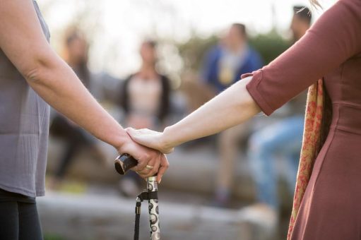 Gemeinsam stark: Ehrenamtliche fördern Teilhabe und schenken MS-Erkrankten Lebensqualität