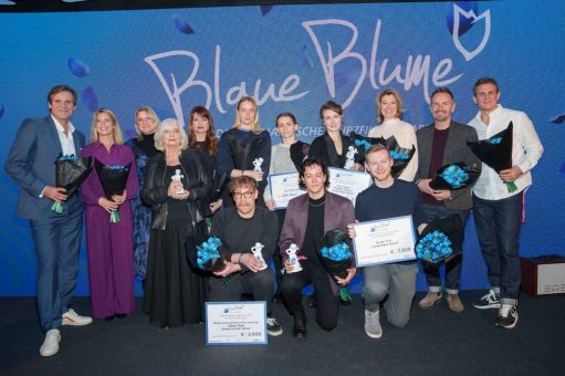 Ein Filmpreis, der die Herzen berührt – Romance TV startet den 14. Blaue Blume Award