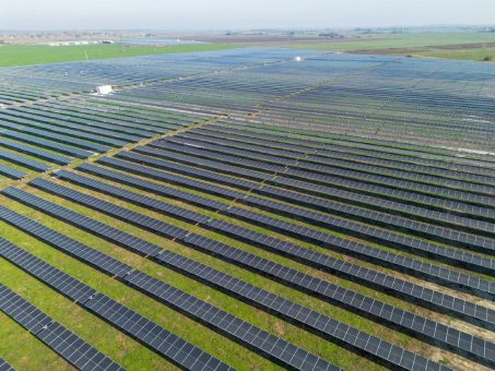 ABO Energy bringt ungarischen 20-MW-Solarpark ans Netz