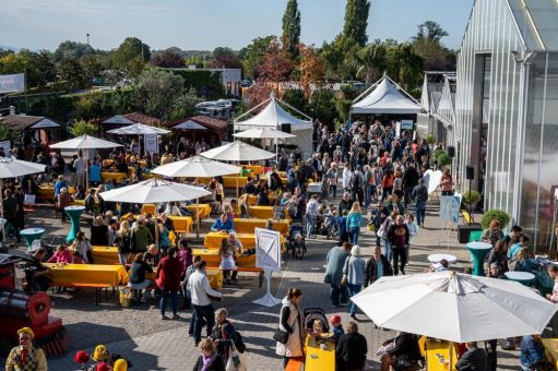 Tausende Schnäppchenjäger stöbern für den guten Zweck