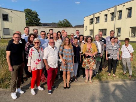 Planungsbeirat der zukünftigen forensischen Klinik in Wuppertal-Ronsdorf besucht LVR-Klinik Köln-Porz