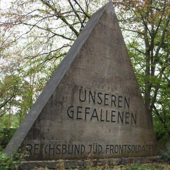 Keine Blumen für den Friedhof